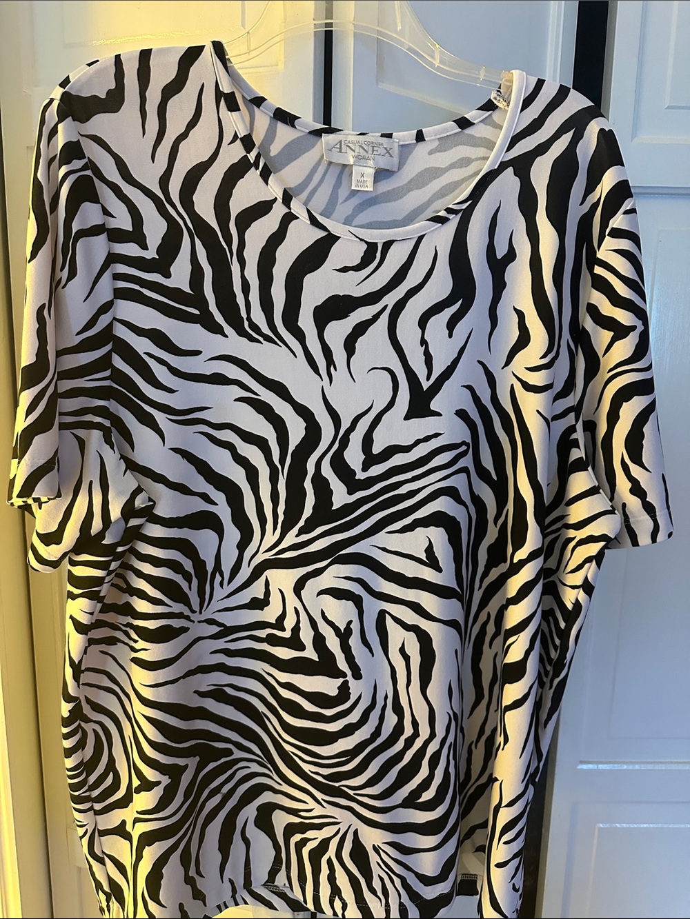 Black & White Zebra Print Women’s Pullover Top